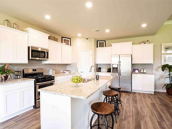 3rd image of 6877 Delta Ridge Dr
