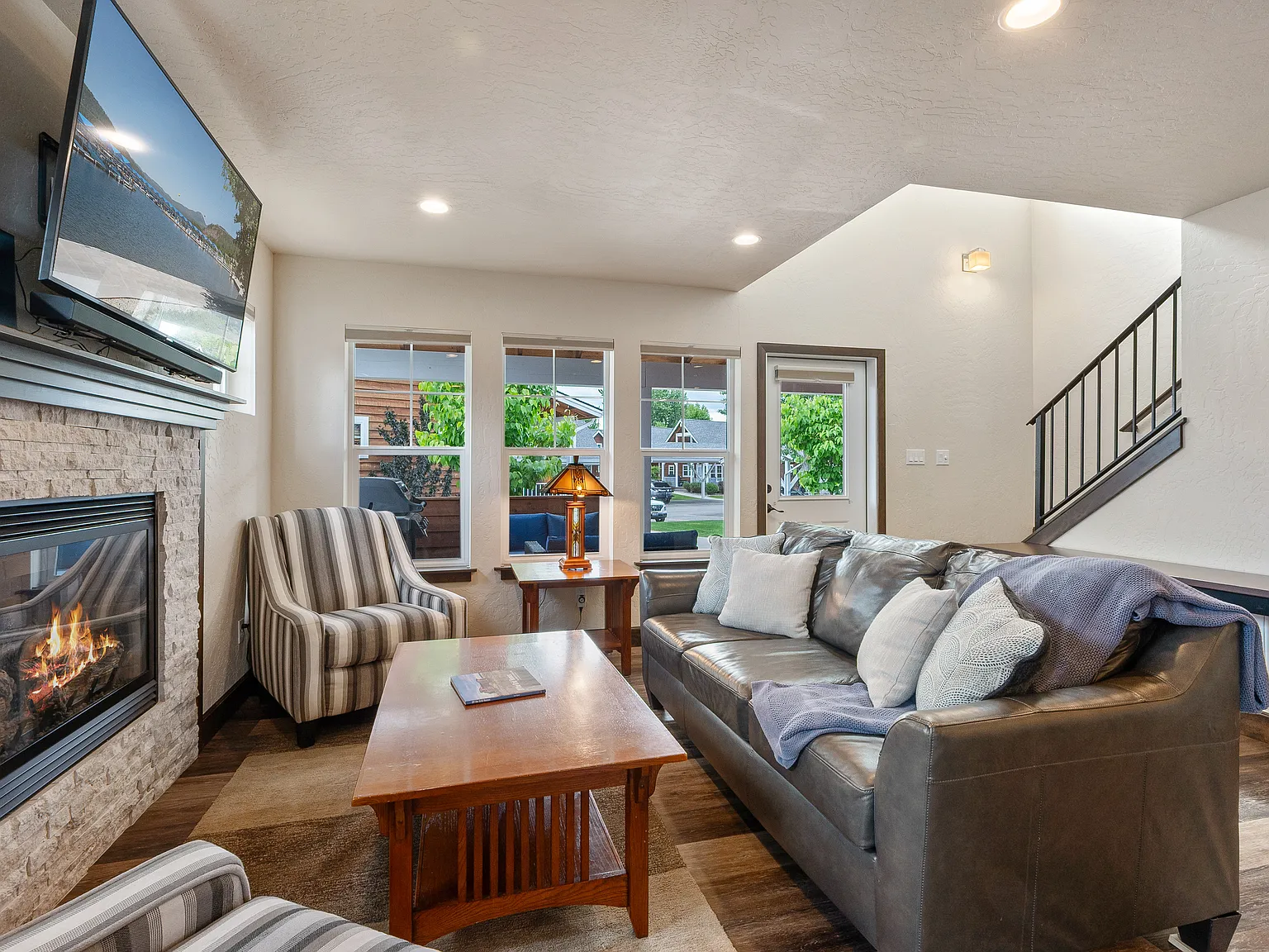 3 bed, 1574 sqft, $2,700 — Photo 4