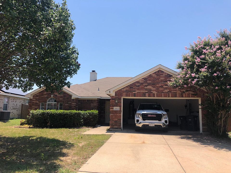1st image of 3812 Staghorn Cir N
