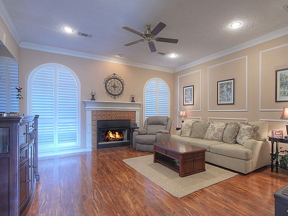 4th image of 7329 Breckenridge Dr