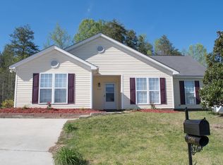 2708 Rabbit Ridge Dr, Bessemer City, NC 28016