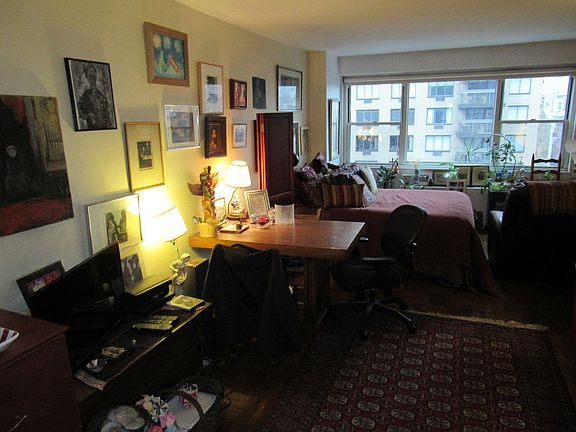 3rd image of 165 E 32nd St APT 7D