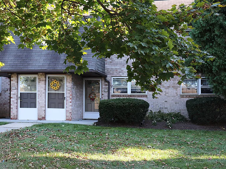 Macungie Village — Photo 11