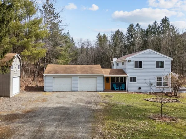 49 Canfield Rd, Binghamton, NY 13904