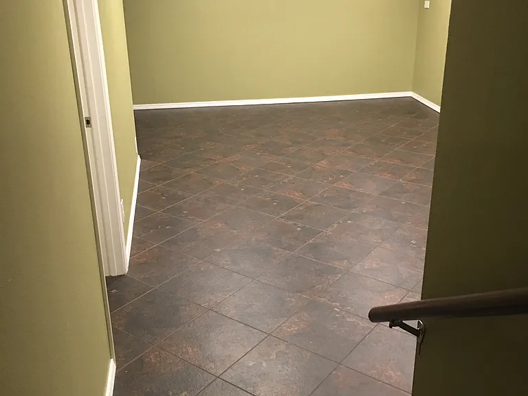 1015 E Hill Ave — Photo 8