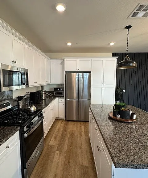 16763 Wyndham Ln — Photo 5