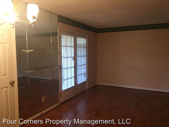 3rd image of 4606 Lawndale Dr Unit F