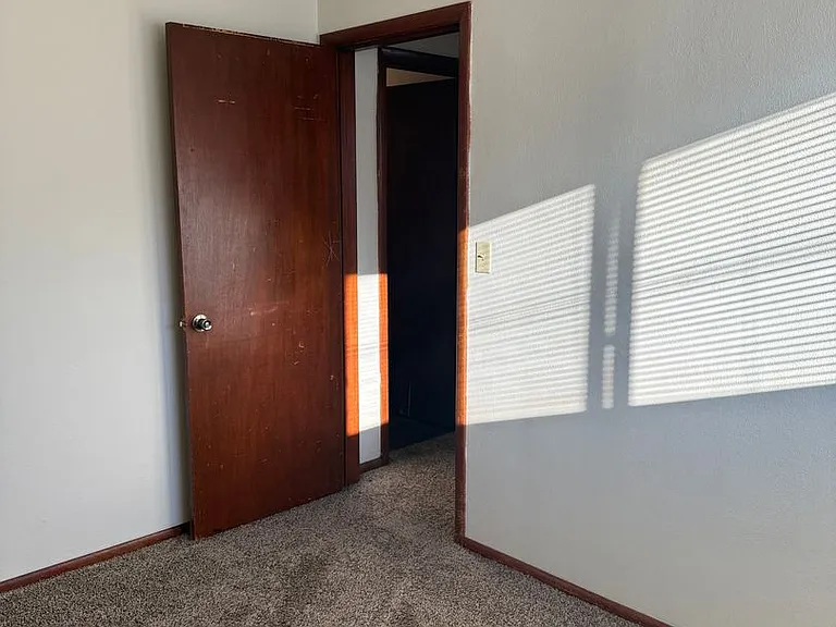 College Park Apartments — Photo 66