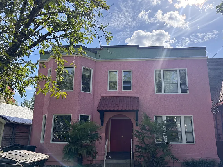 Rosada Apartments — Photo 23