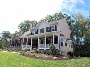 204 Featherstone Rd, Pasadena, MD 21122