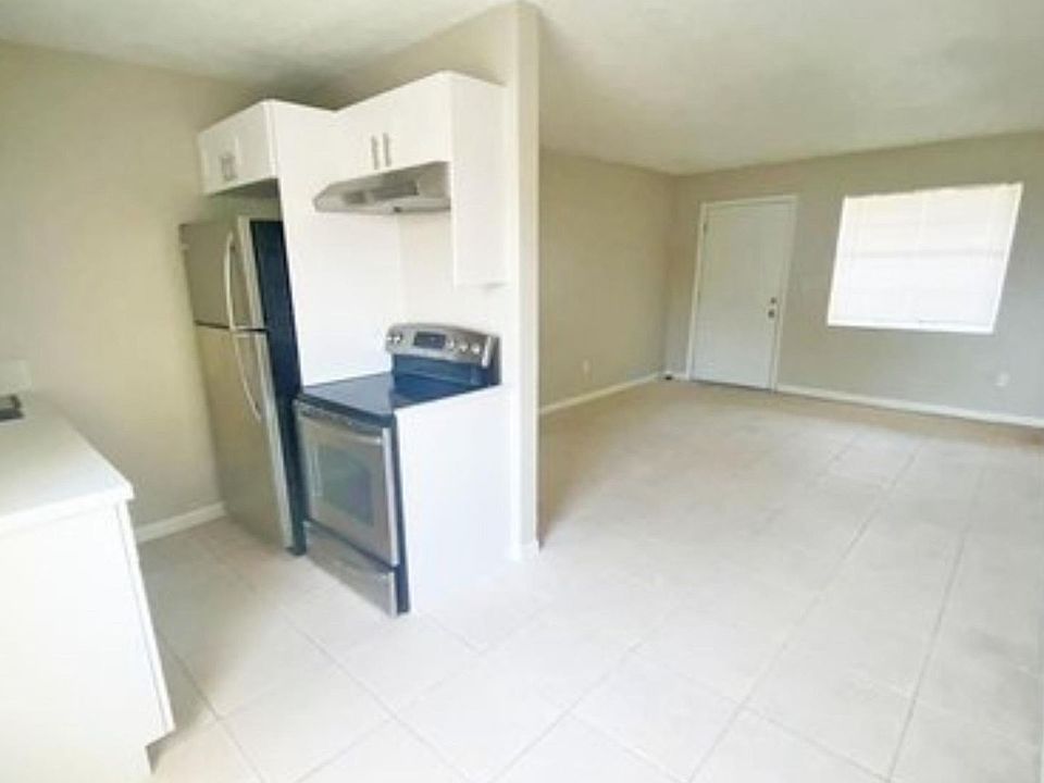 1st image of 721 NW 3rd Ave APT 202