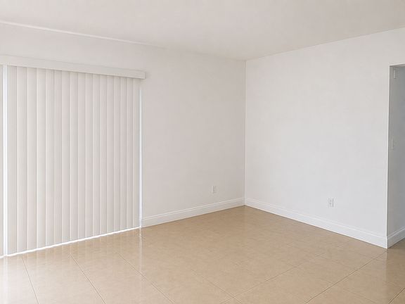 3rd image of 3940 Palm Ave #29