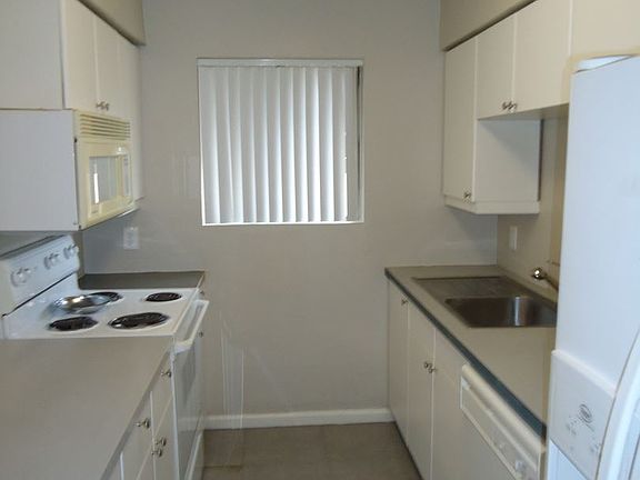 2nd image of 1441 S Stanley Pl APT 102