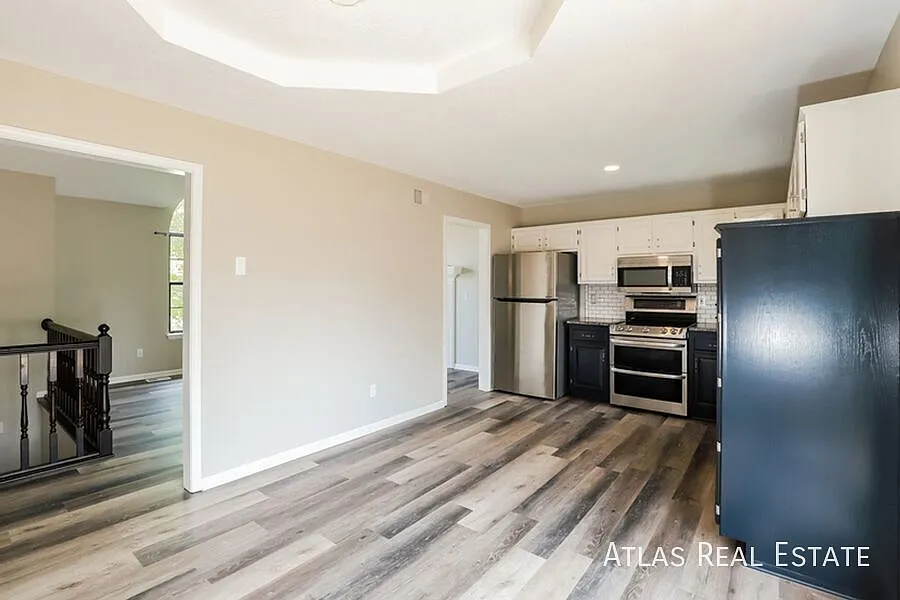Newly Remodeled 3 Bedroom In The Aston At Charleston Park! Tours Available Now! — Photo 4