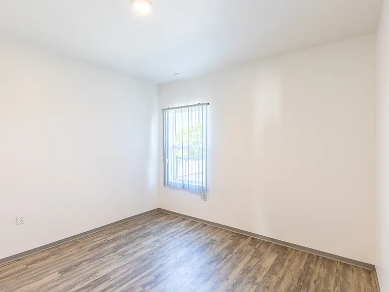 Chase St Apartments — Photo 5