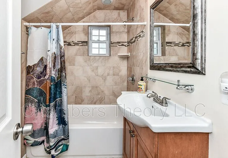 1033 S Edison St — Photo 21