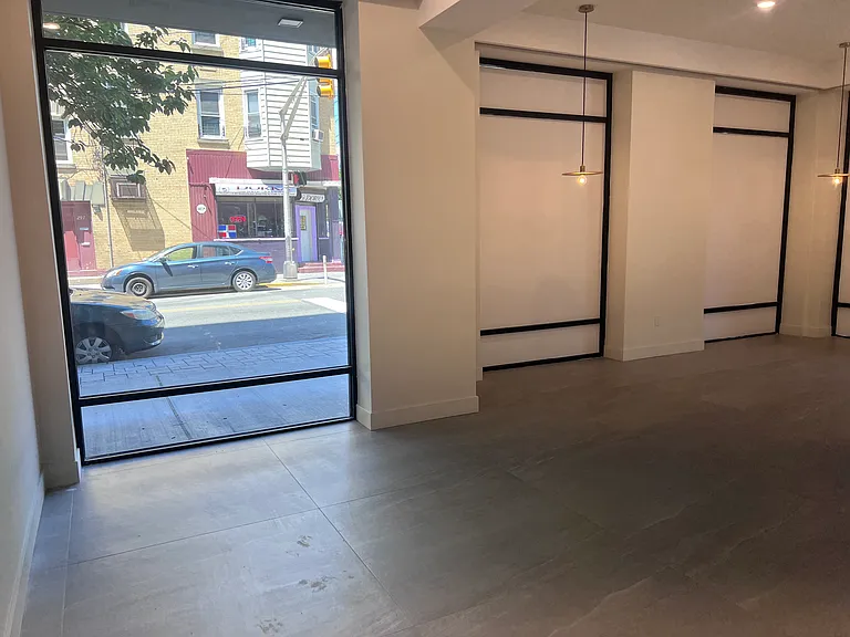 35 Orchard St #1 — Photo 4