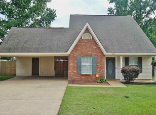 521 Stonecreek Dr, Brandon, MS 39042