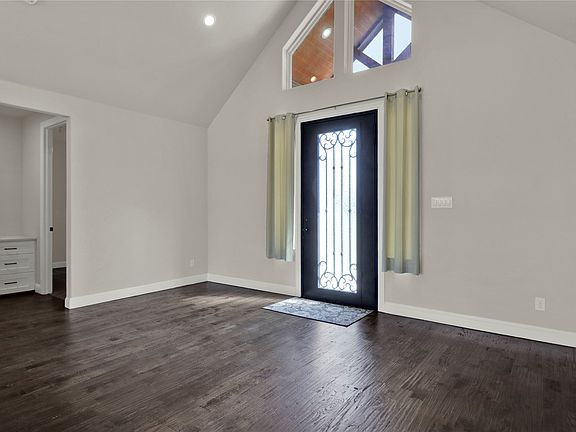 5th image of 8023 Pennington