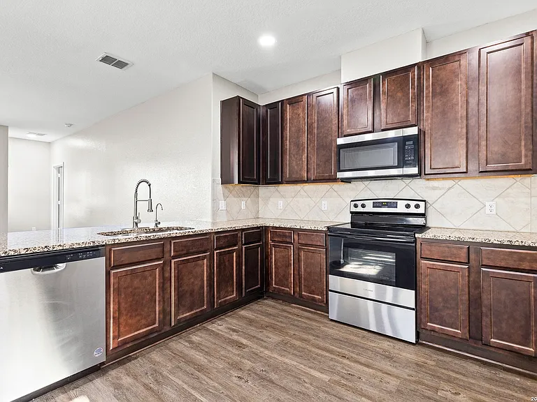 9419 Trap Rock Dr — Photo 6
