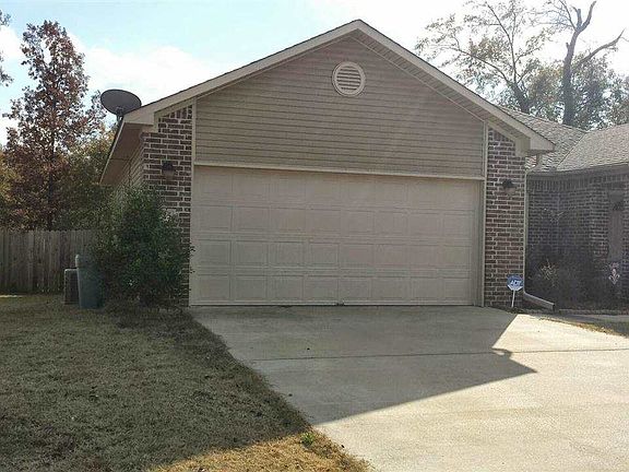 5th image of 25 Green Apple Dr