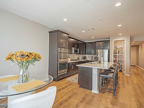 4th image of 24480 Sabaton Cir