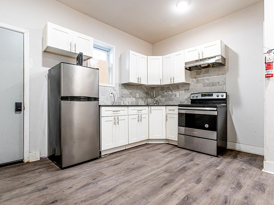 1st image of 2443 N Douglas St #40