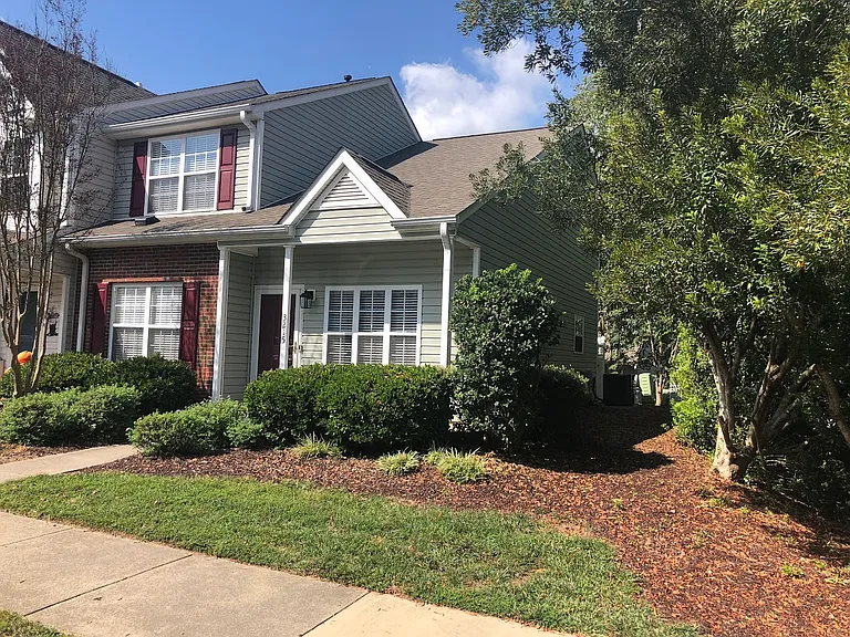 3215 Kensington Pl — Photo 33