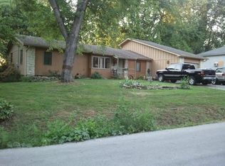 828 S Alexander Rd, Independence, MO 64056