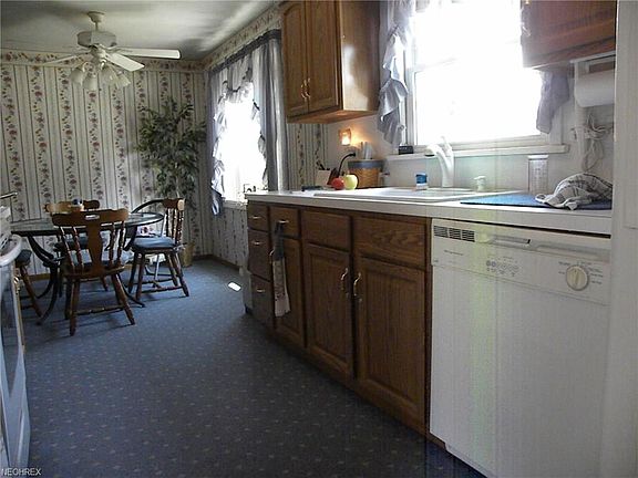 4th image of 1113 W 38th St