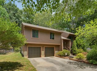 32 S Angela Cir, Durham, NC 27703