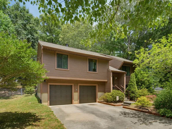 32 S Angela Cir, Durham, NC 27703