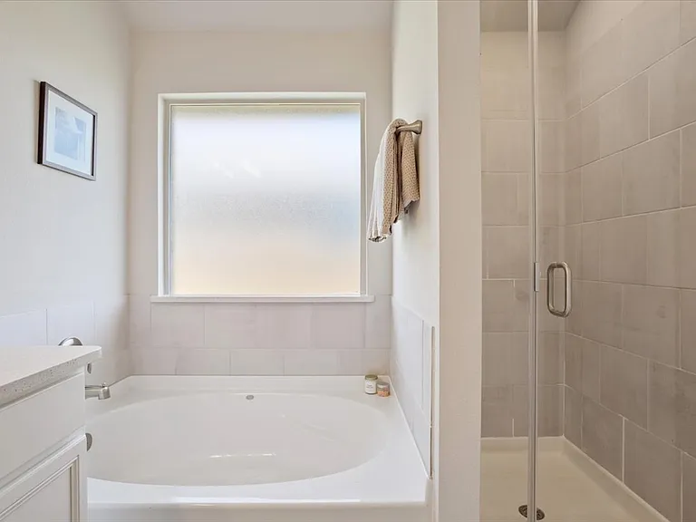 5737 Saint Charles Dr — Photo 16
