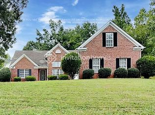 7925 Paddocks Mill Dr, Cumming, GA 30041