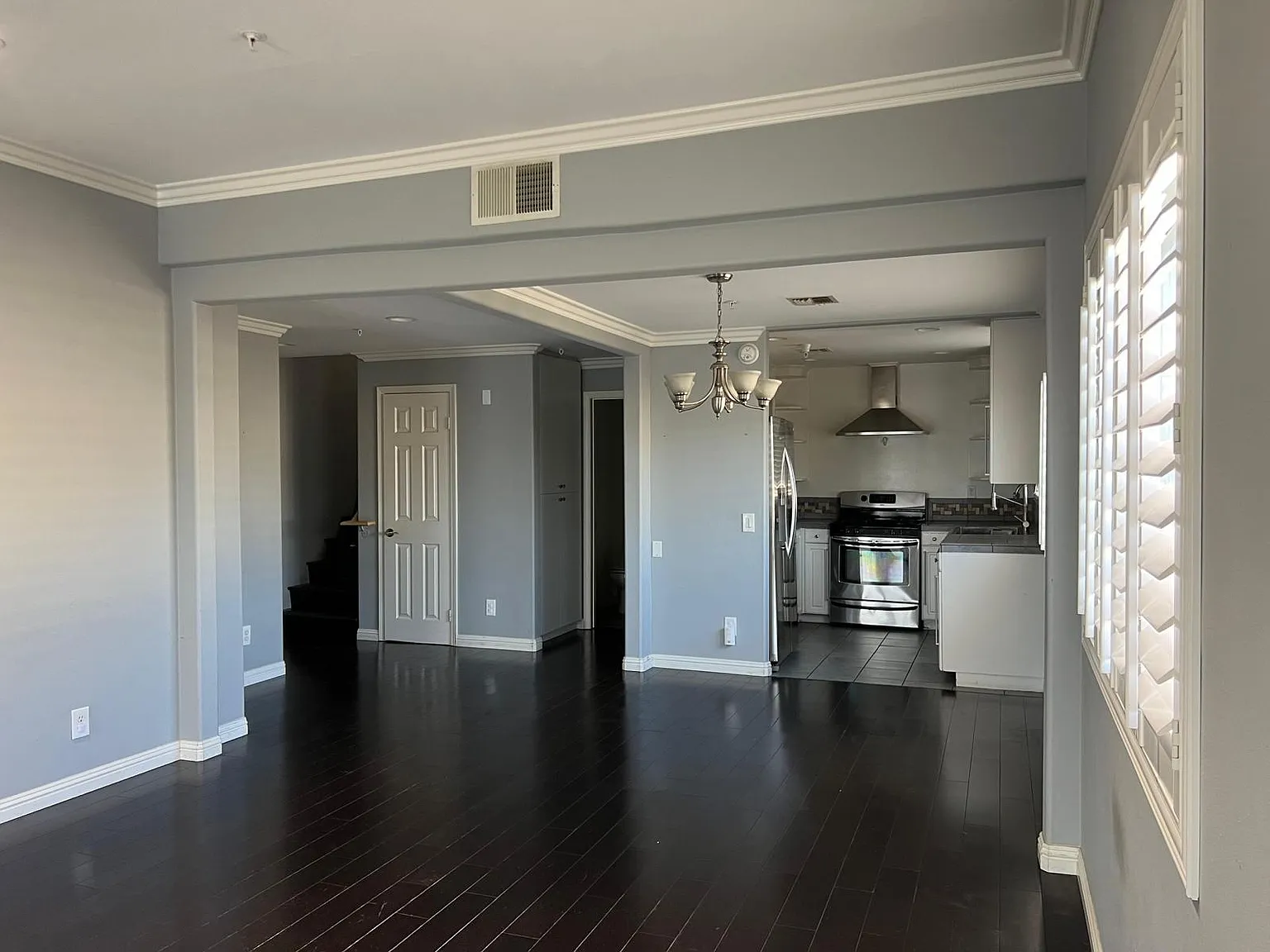 2 bed, 2.5 bath, 1349 sqft, $3,400 — Photo 4