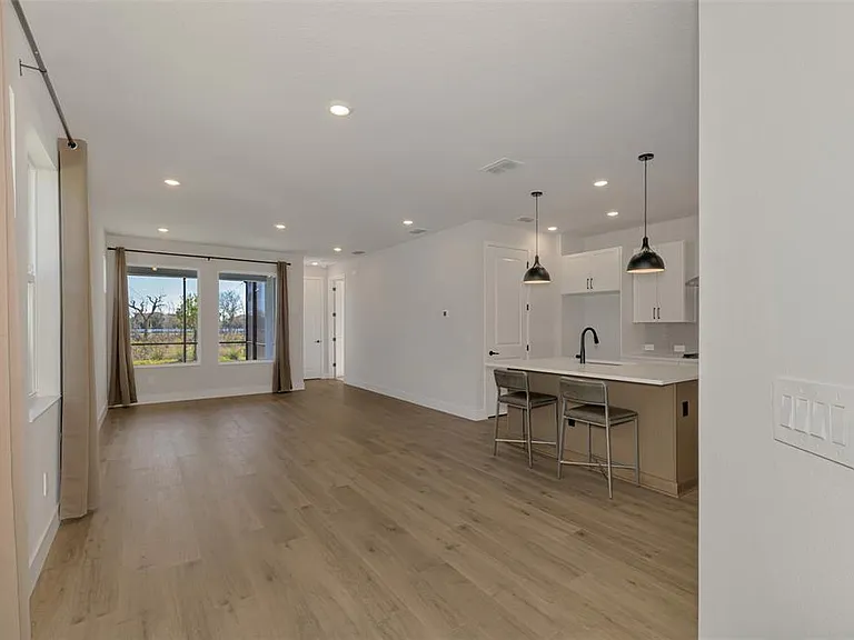 2821 Marrakesh Ln — Photo 10
