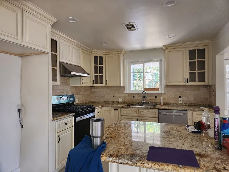 12182 Diane St — Photo 15