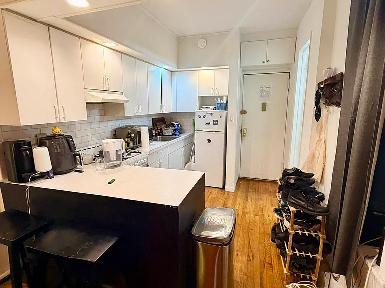 261 Broome St #2C — Photo 3