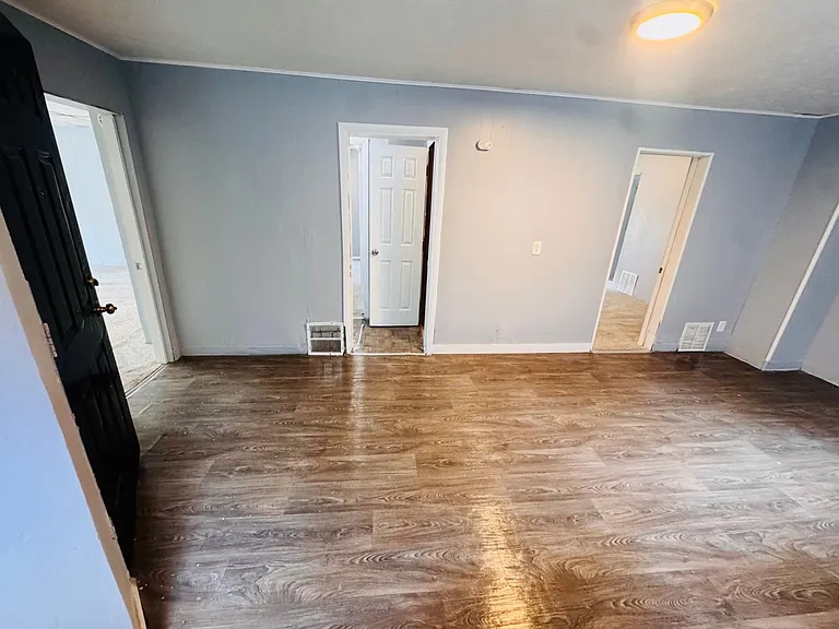 7209 Park Ave — Photo 10