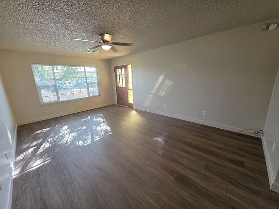 4th image of 905 Frank Ave