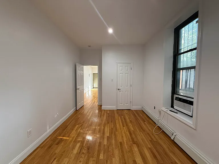 460 Throop Ave #2 — Photo 8