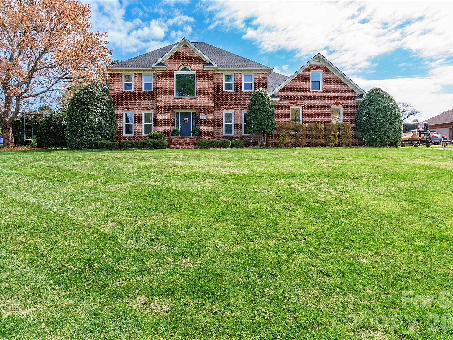 217 Spring Run Dr