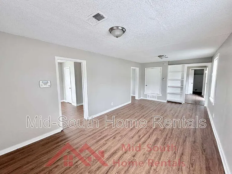 1545 Patton St — Photo 4