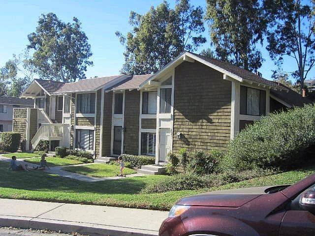 2nd image of 26231 Hillsford Pl