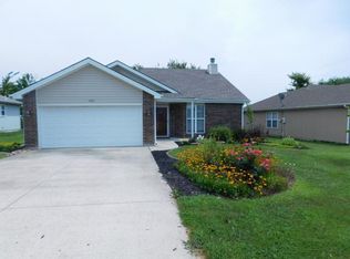 1205 Fox Run Dr, Warrensburg, MO 64093