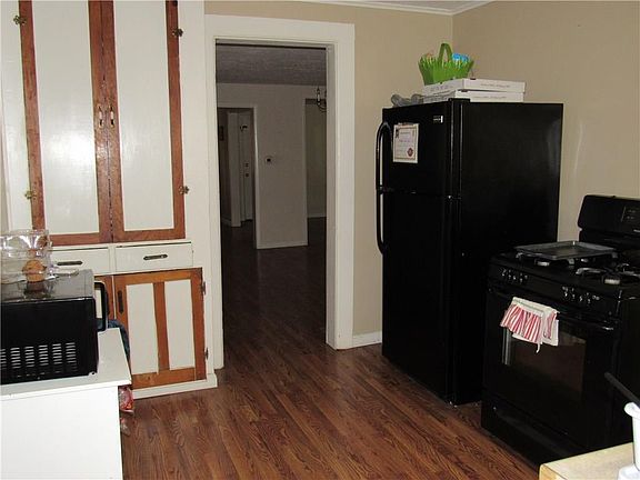 2nd image of 45 Grant St