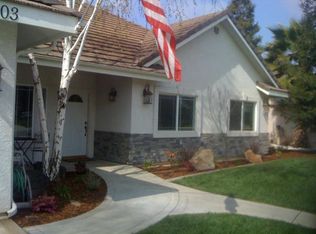 703 N Teakwood Ct, Visalia, CA 93292