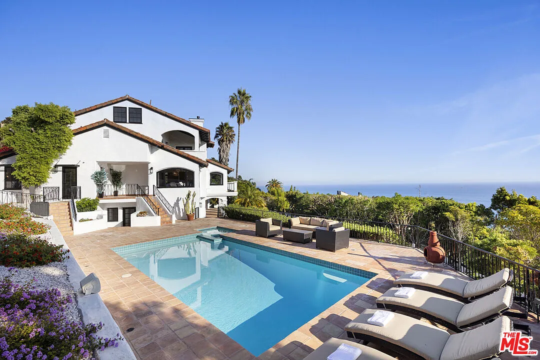 5 bed, 6.0 bath, 6013 sqft, $50,000 — Photo 3
