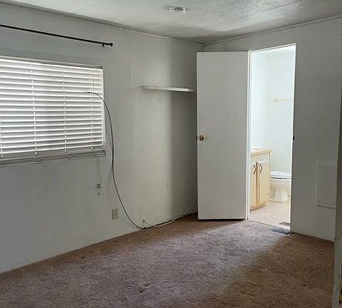4th image of 569 Mead Ln