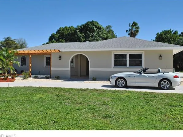 5673 Eichen Cir W, Fort Myers, FL 33919